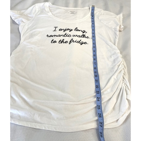 "I enjoy romantic walks... to the fridge." Womans Motherhood Maternity Size LG - Picture 7 of 9